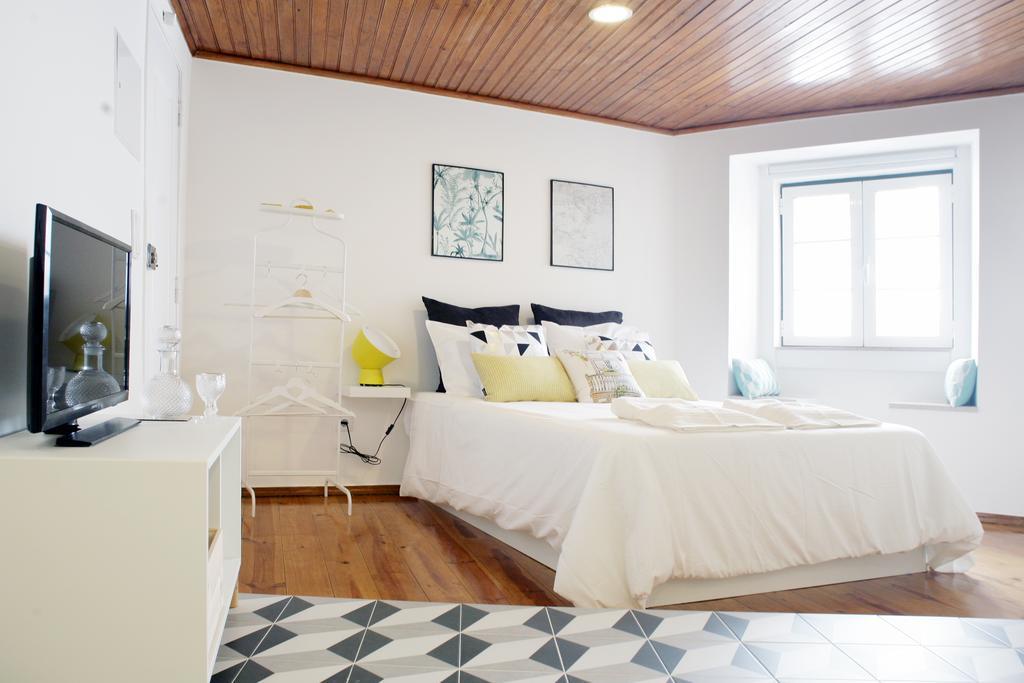 Alfama Rose - Guitarra Appartement